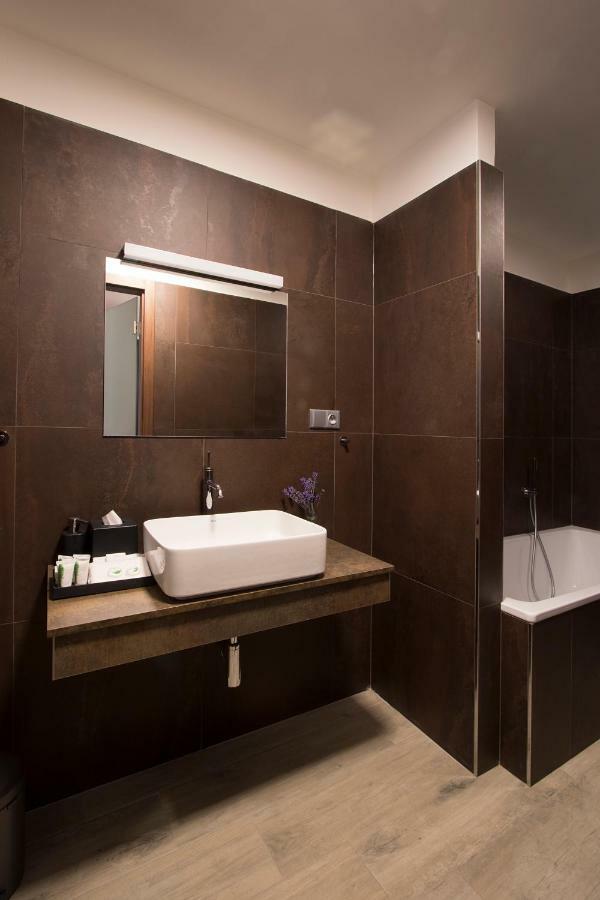 Hotel Areal Botanika Unhošť Zewnętrze zdjęcie
