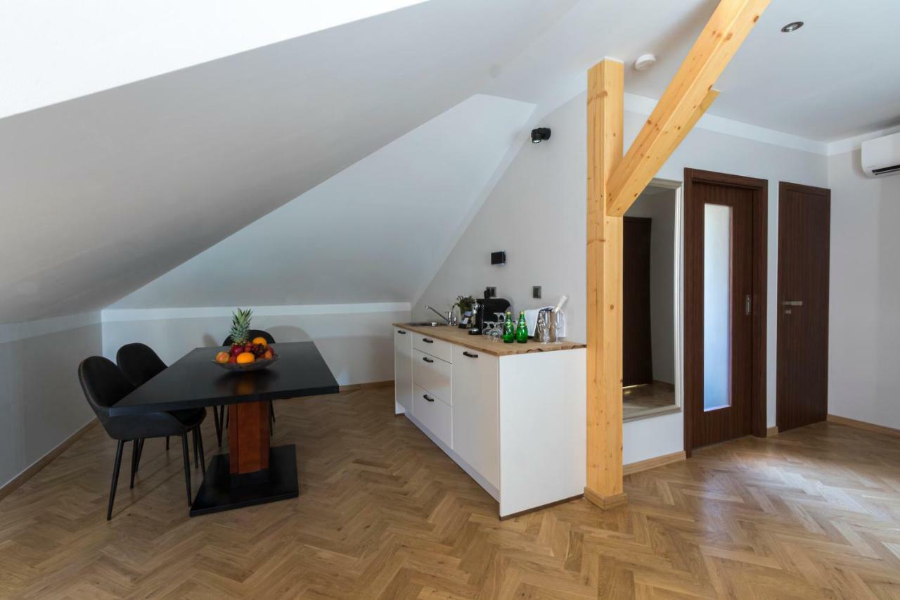 Hotel Areal Botanika Unhošť Zewnętrze zdjęcie