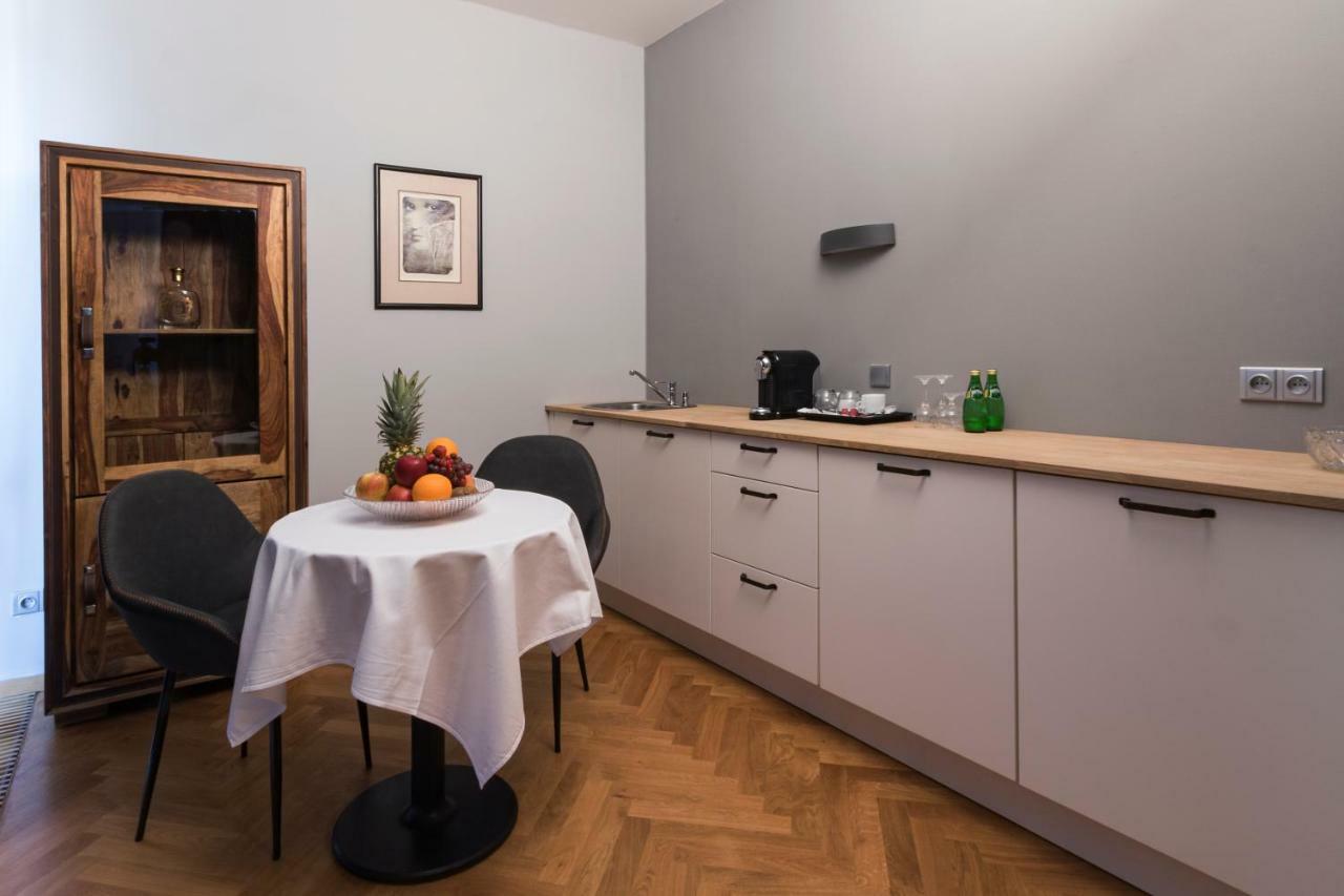 Hotel Areal Botanika Unhošť Zewnętrze zdjęcie