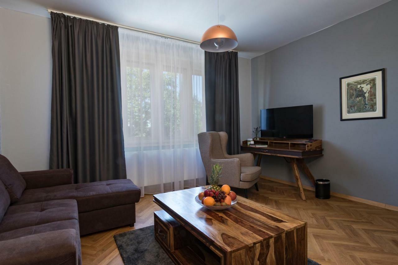Hotel Areal Botanika Unhošť Zewnętrze zdjęcie