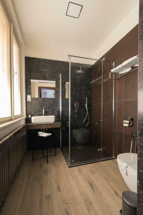 Hotel Areal Botanika Unhošť Zewnętrze zdjęcie
