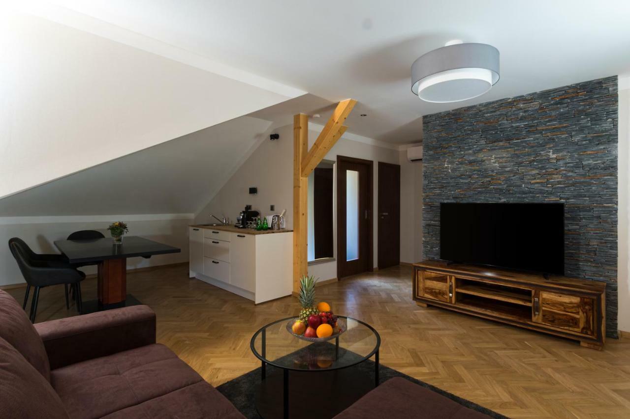 Hotel Areal Botanika Unhošť Zewnętrze zdjęcie